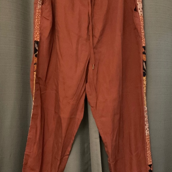 Super soft deep mauve jogger style pants with bohemian fabric side strips - Picture 5 of 8